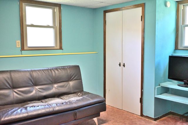 912 E 420 S, Jasper, IN 47546