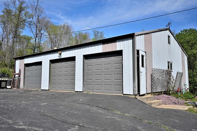 912 E 420 S, Jasper, IN 47546