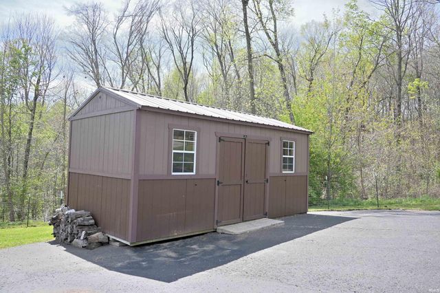 912 E 420 S, Jasper, IN 47546
