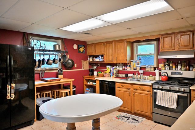 912 E 420 S, Jasper, IN 47546