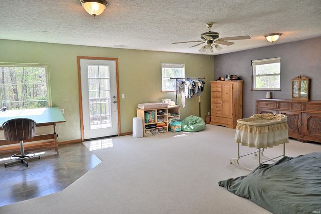 912 E 420 S, Jasper, IN 47546