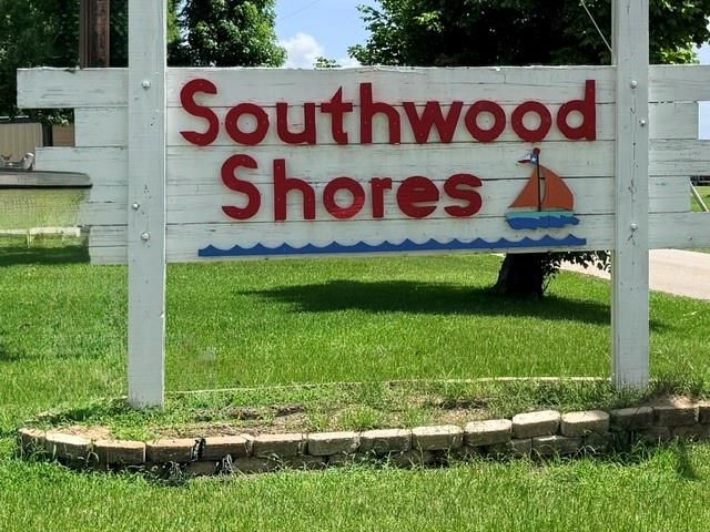 100 Southwood Shores Drive, Coldspring, TX 77331