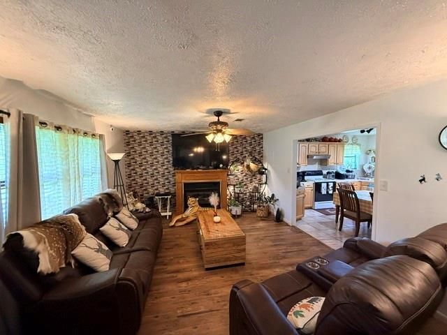 100 Southwood Shores Drive, Coldspring, TX 77331