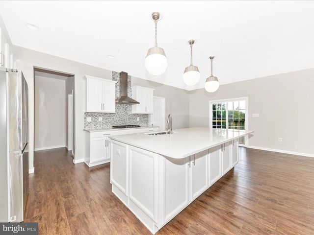 1710 TROTTER ST, Frederick, MD 21702