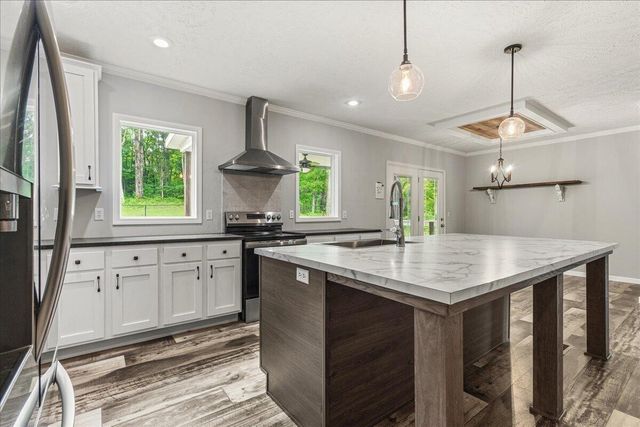 204 County Road 439, Athens, TN 37303