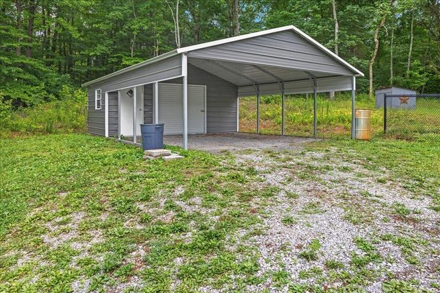 204 County Road 439, Athens, TN 37303