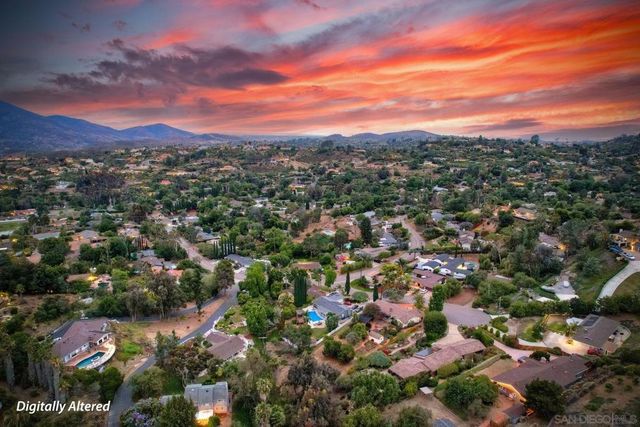 4807 Sunrise Valley Dr, El Cajon, CA 92020