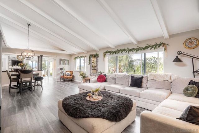 4807 Sunrise Valley Dr, El Cajon, CA 92020