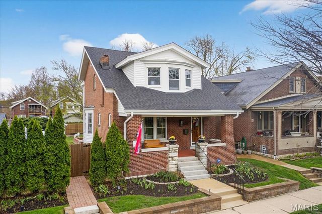 5208 Murdoch Avenue, St Louis, MO 63109