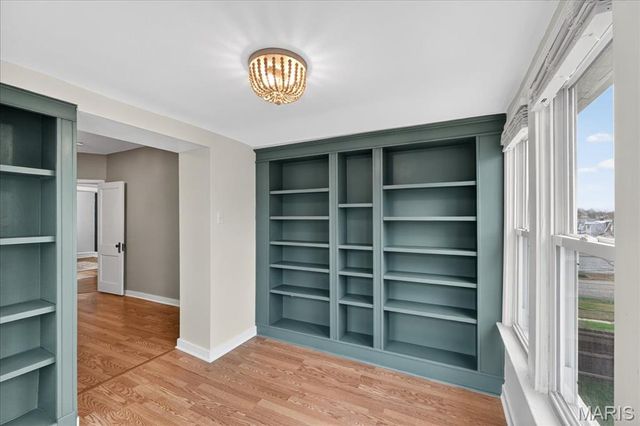 5208 Murdoch Avenue, St Louis, MO 63109