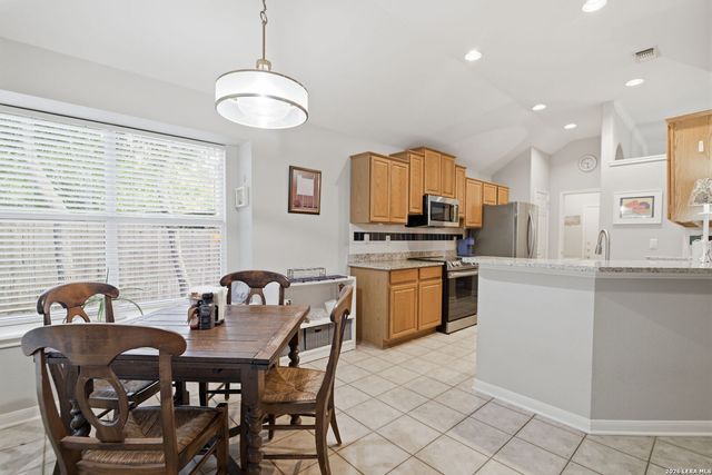 7830 BRAUN BND, San Antonio, TX 78250