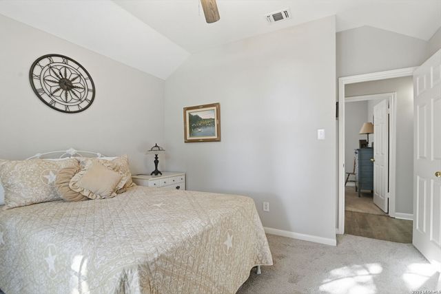 7830 BRAUN BND, San Antonio, TX 78250