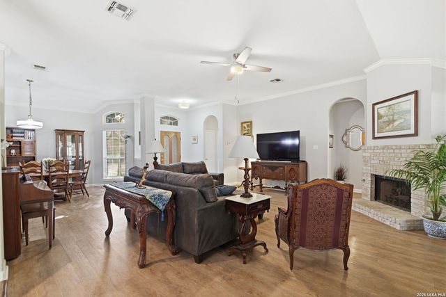 7830 BRAUN BND, San Antonio, TX 78250