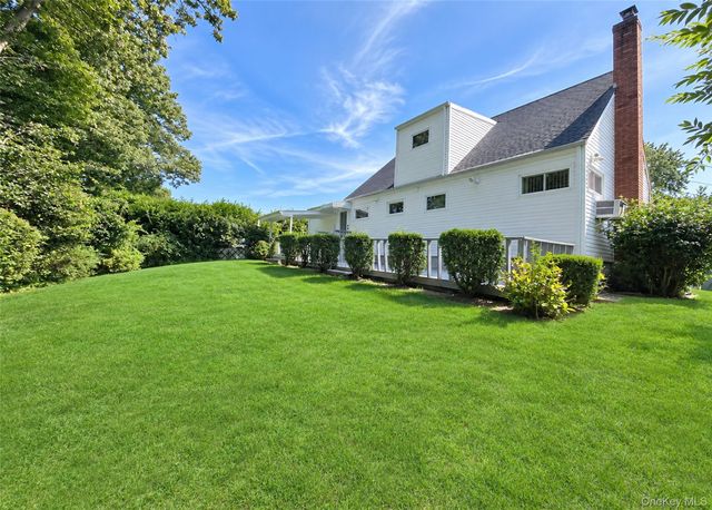 25 Joy Road, Selden, NY 11784