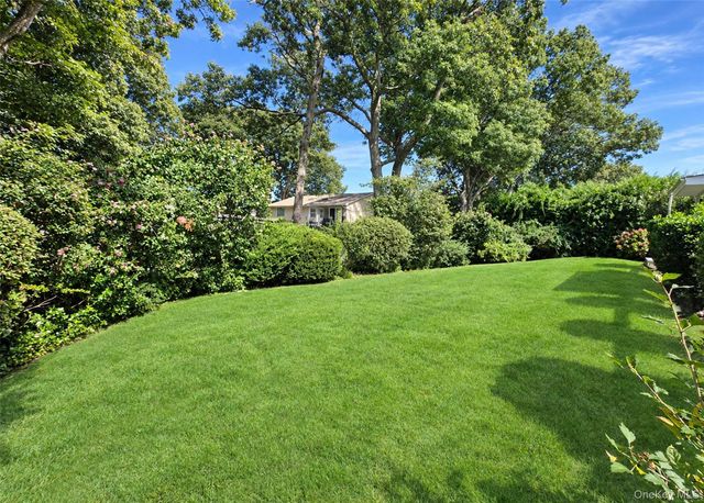 25 Joy Road, Selden, NY 11784