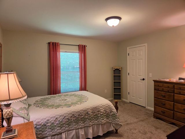 5341 SPUMANTE SQ., Girard, PA 16417