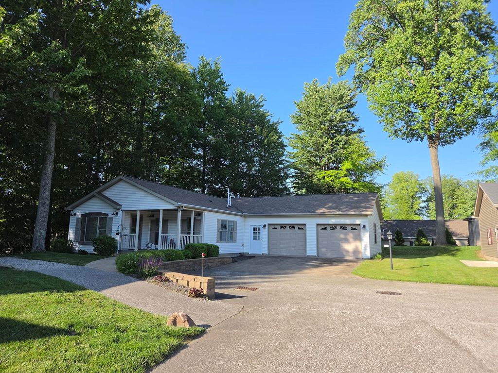 5341 SPUMANTE SQ., Girard, PA 16417