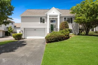2416 Oakfield Drive 2416, Aurora, IL 60503