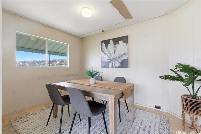 469 Kalamaku Street, Honolulu, HI 96813