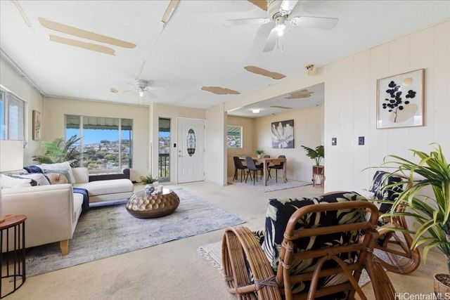 469 Kalamaku Street, Honolulu, HI 96813
