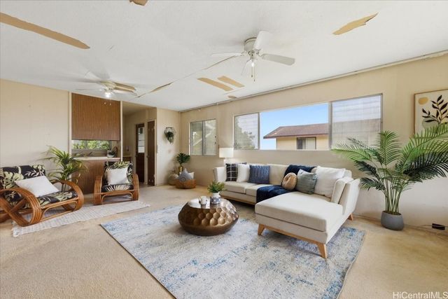469 Kalamaku Street, Honolulu, HI 96813