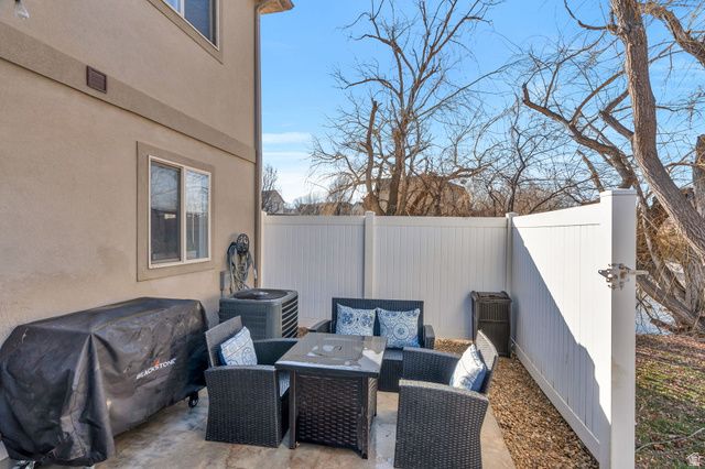 755 BLACK HORSE DR, Spanish Fork, UT 84660