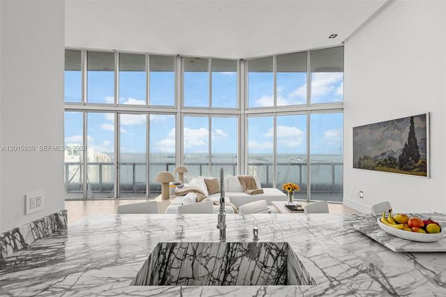 465 Brickell Ave 4101, Miami, FL 33131