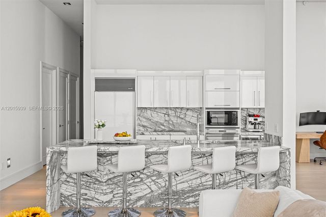 465 Brickell Ave 4101, Miami, FL 33131