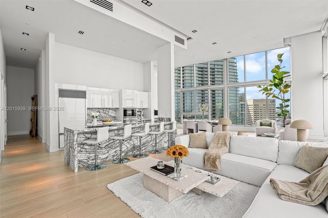 465 Brickell Ave 4101, Miami, FL 33131