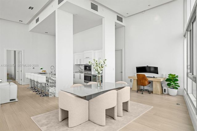 465 Brickell Ave 4101, Miami, FL 33131