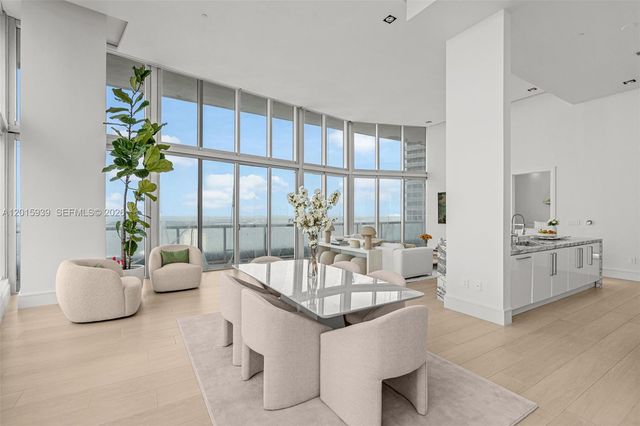 465 Brickell Ave 4101, Miami, FL 33131
