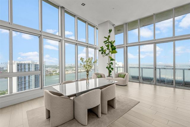 465 Brickell Ave 4101, Miami, FL 33131