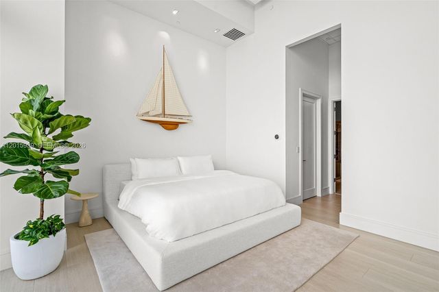465 Brickell Ave 4101, Miami, FL 33131