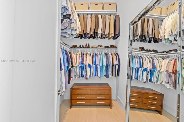 465 Brickell Ave 4101, Miami, FL 33131