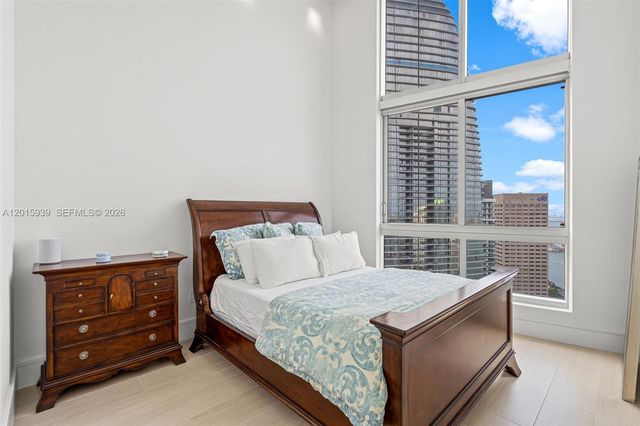 465 Brickell Ave 4101, Miami, FL 33131