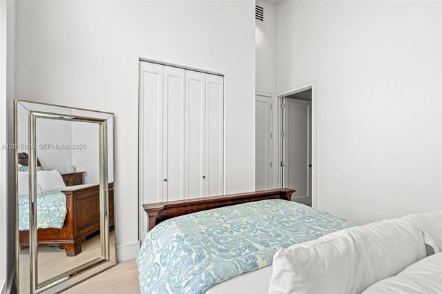 465 Brickell Ave 4101, Miami, FL 33131