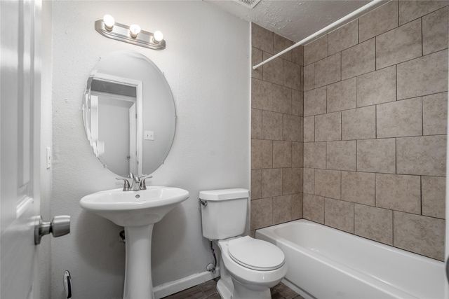 5411 Ingomar Way, Houston, TX 77053