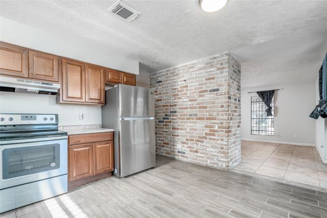 5411 Ingomar Way, Houston, TX 77053