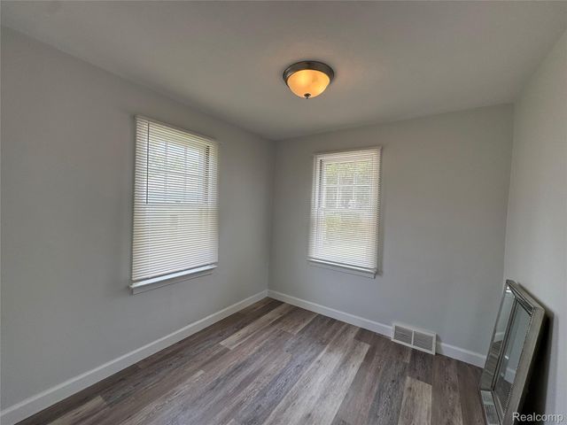 2452 Earlmont, Berkley, MI 48072