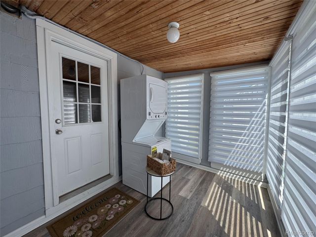 2452 Earlmont, Berkley, MI 48072