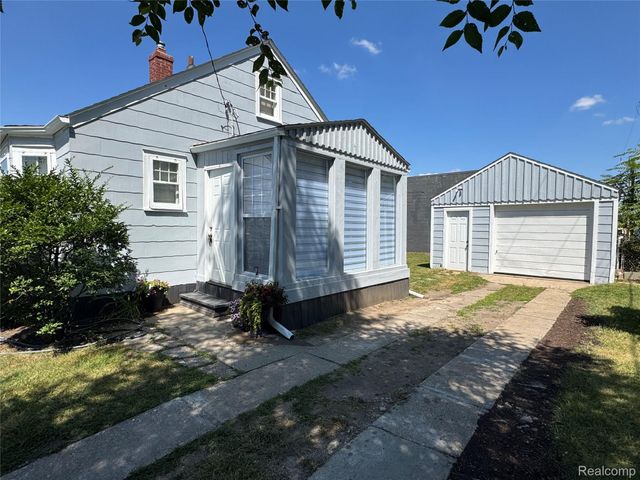 2452 Earlmont, Berkley, MI 48072