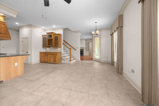 1601 Ruelle De Grace Dr, Baton Rouge, LA 70810