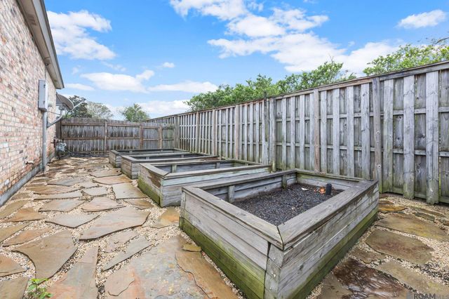 1601 Ruelle De Grace Dr, Baton Rouge, LA 70810