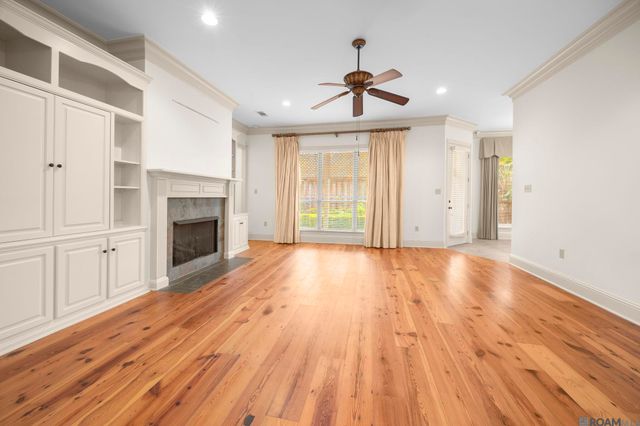 1601 Ruelle De Grace Dr, Baton Rouge, LA 70810