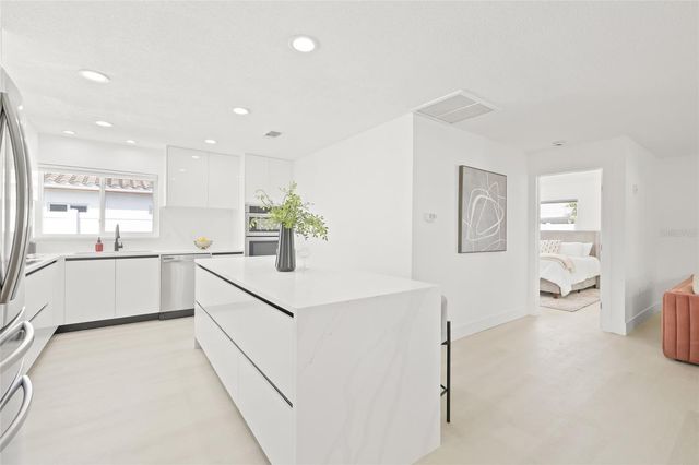 10129 4TH STREET E, Treasure Island, FL 33706