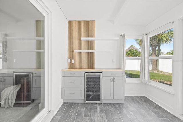 10129 4TH STREET E, Treasure Island, FL 33706