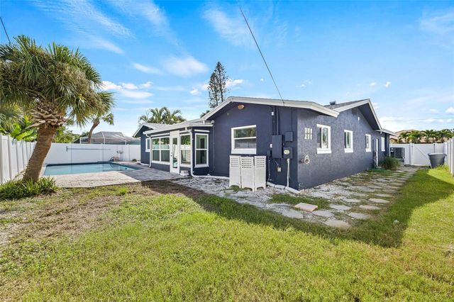 10129 4TH STREET E, Treasure Island, FL 33706