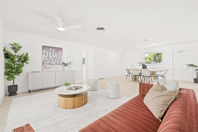 10129 4TH STREET E, Treasure Island, FL 33706