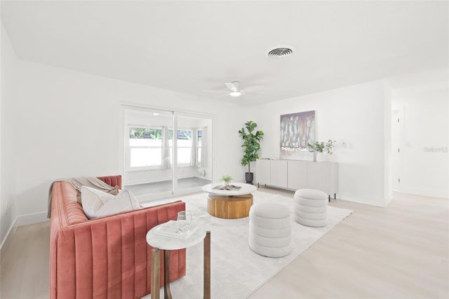 10129 4TH STREET E, Treasure Island, FL 33706