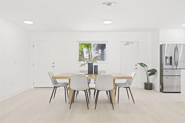 10129 4TH STREET E, Treasure Island, FL 33706